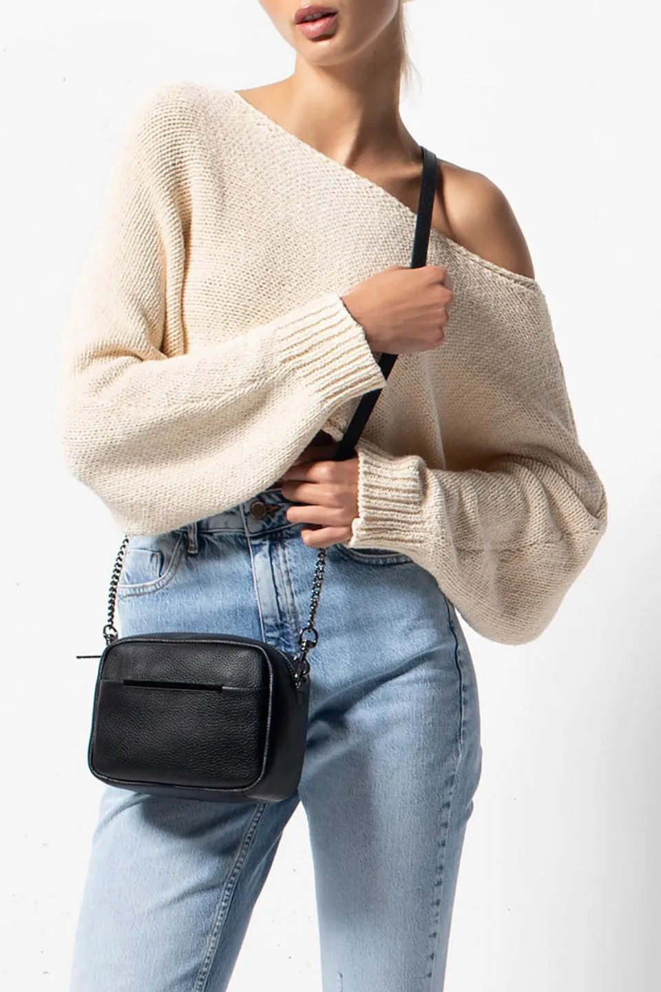 Cult Crossbody with Chain Black Bag
