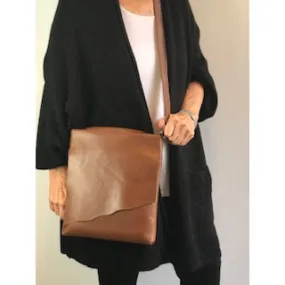 Medium Crossbody (Available in 2 colors)