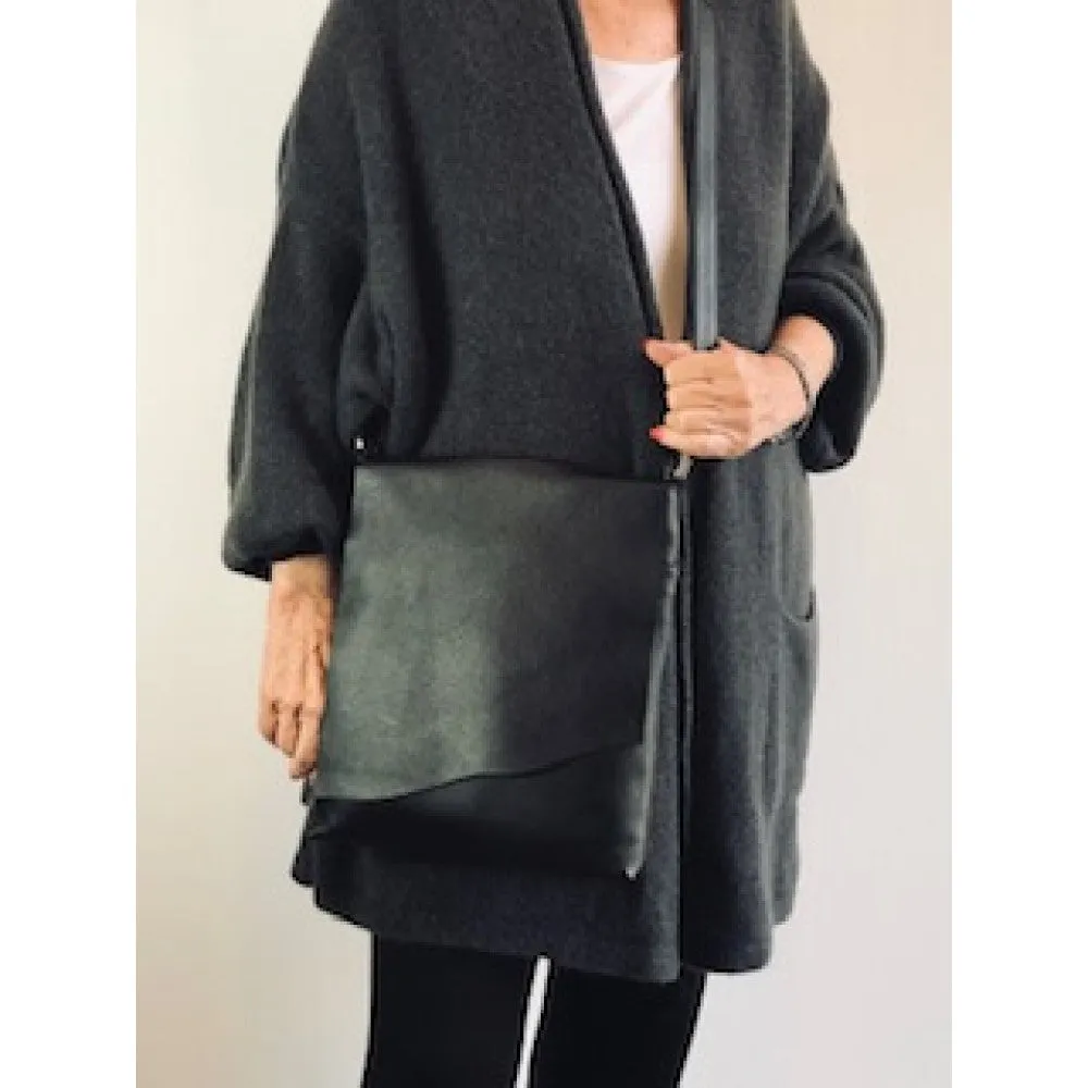 Medium Crossbody (Available in 2 colors)