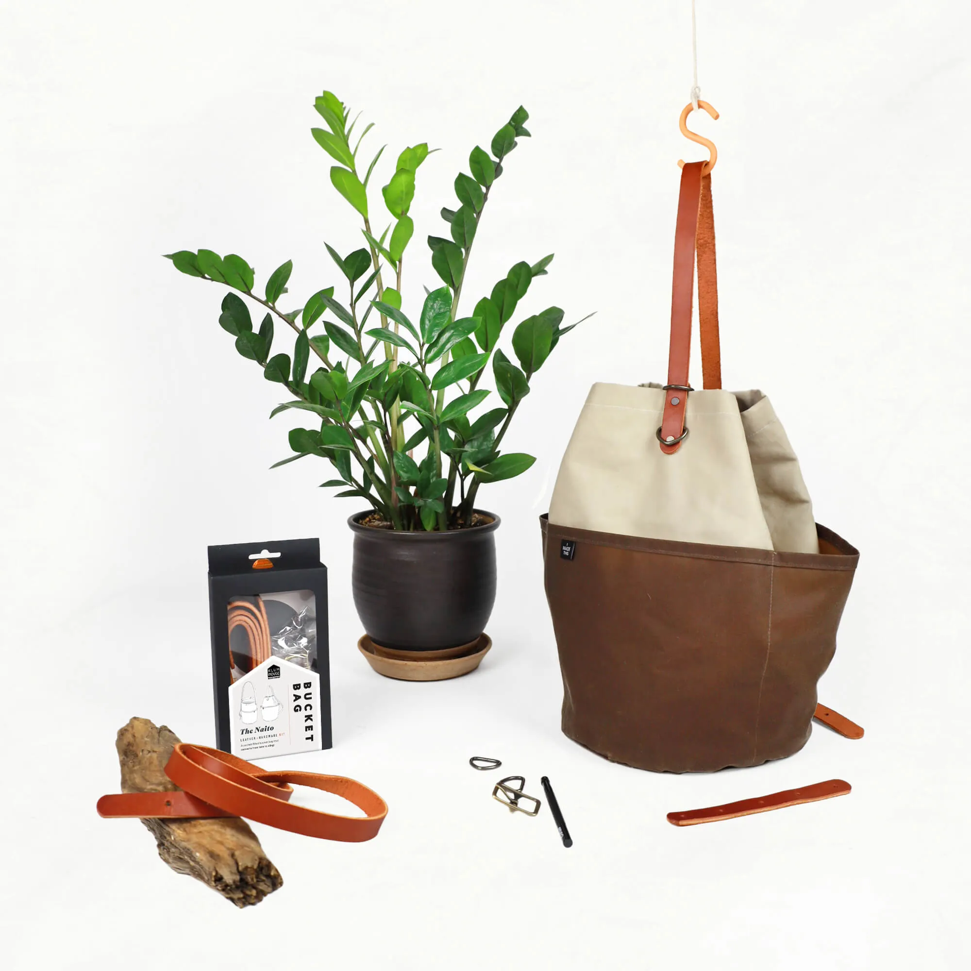 Naito - Chestnut Leather   Hardware Kit