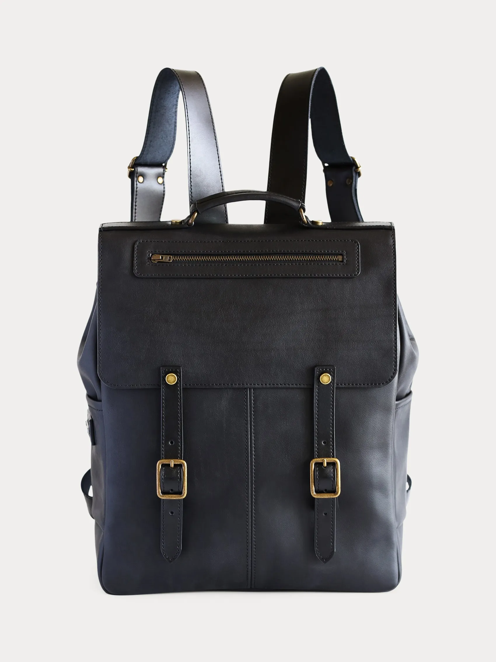 New York. Black Leather Backpack.