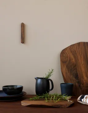 NOYER SINGLE KNIFE MAGNETIC RACK  / AMERICAN WALNUT WOOD