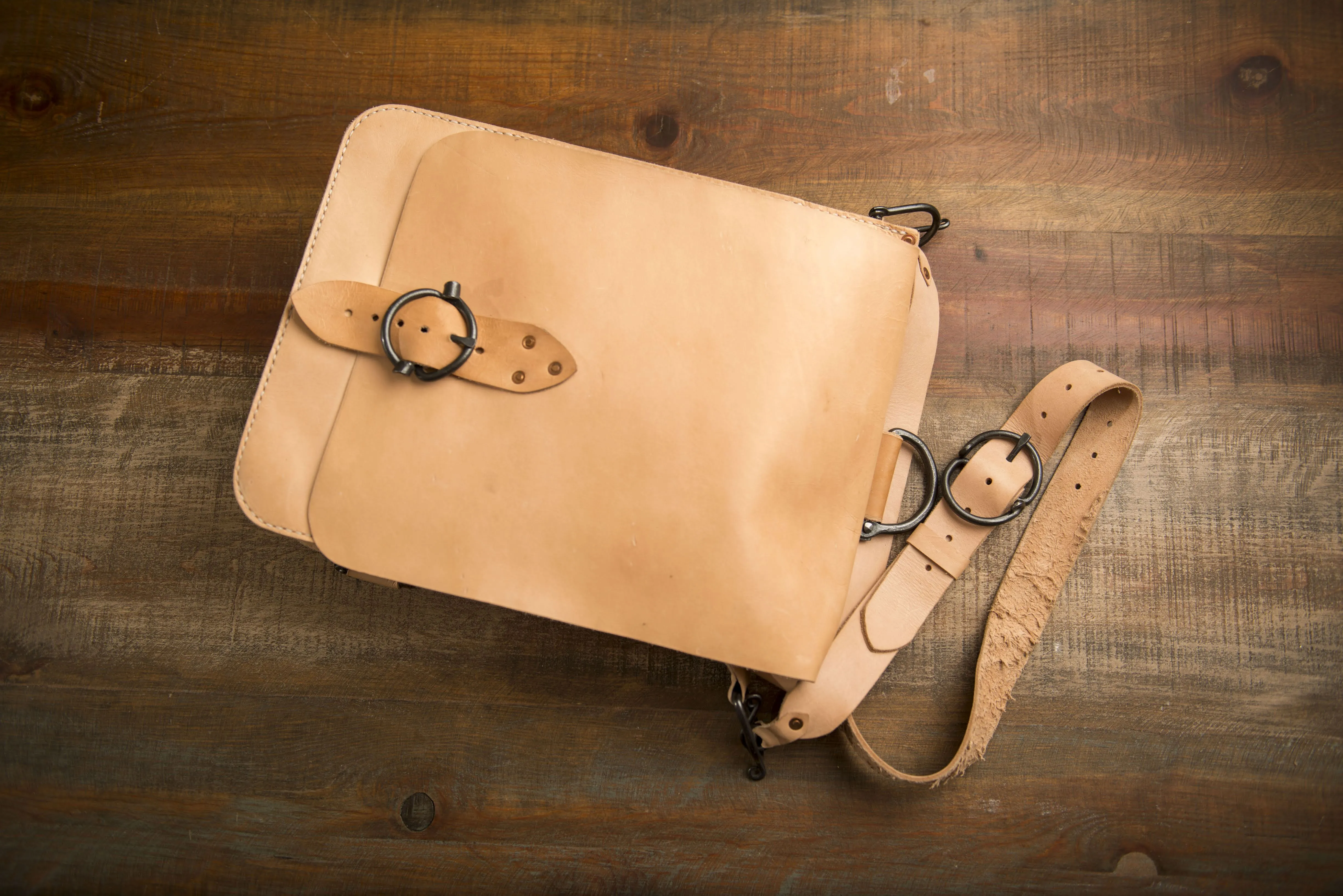 Signature Satchel, Cloverdale Edition