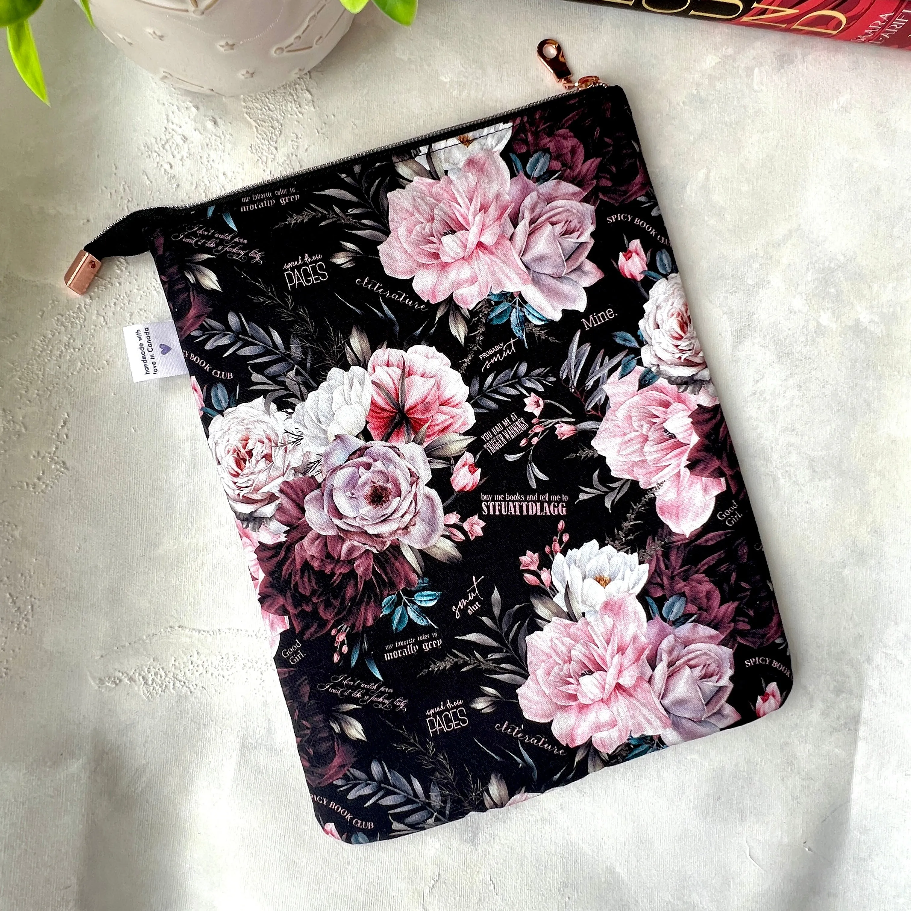 Spicy Book Club - Zippered Book Sleeve