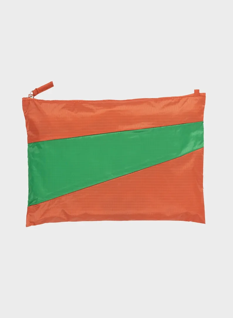 The New Pouch Game & Wena Large