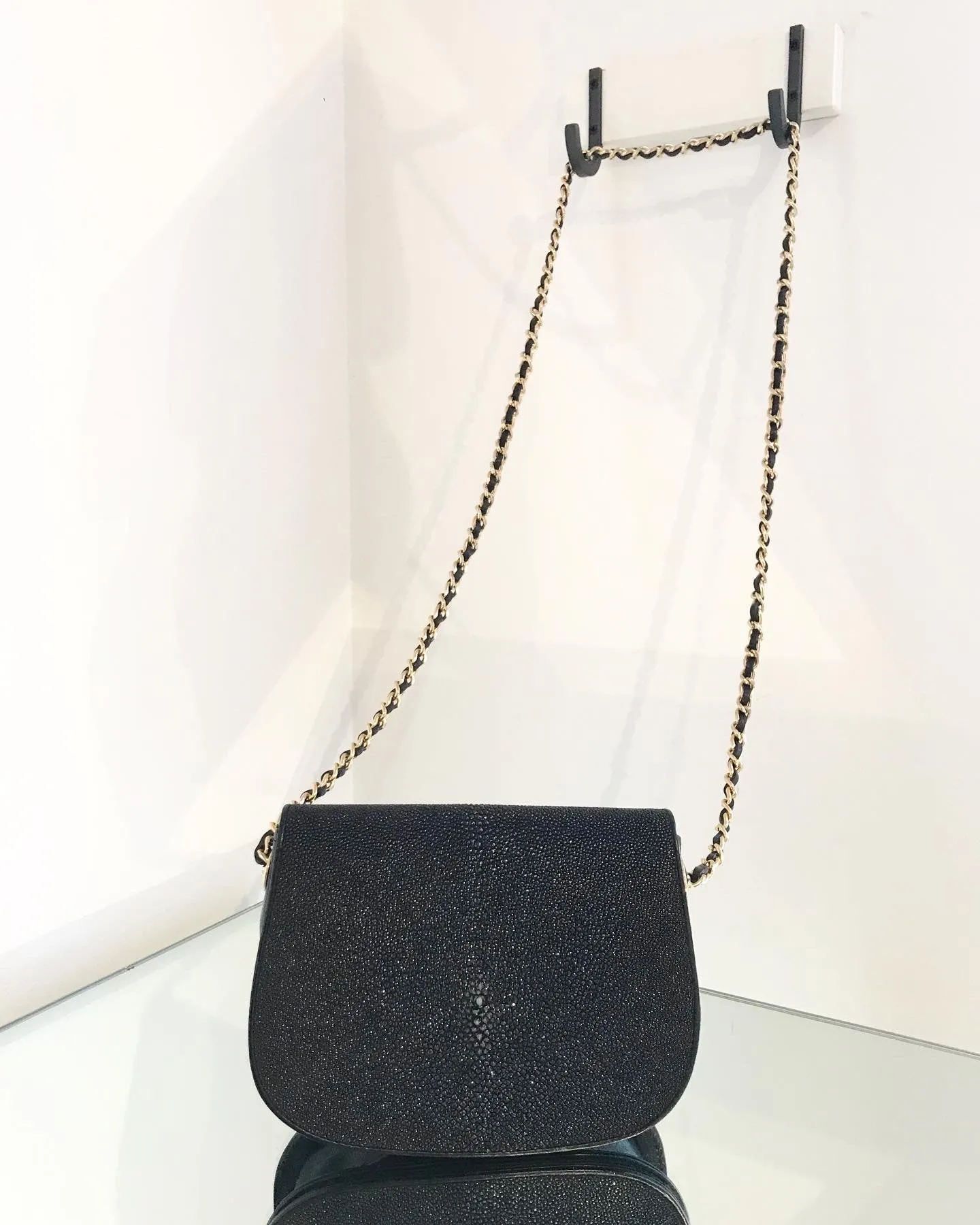 Vintage BEVERLY Italy Stingray Skin Leather Crossbody Bag