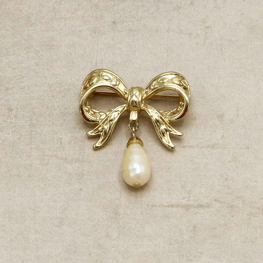 Vintage Filigree Pearl Drop Brooch
